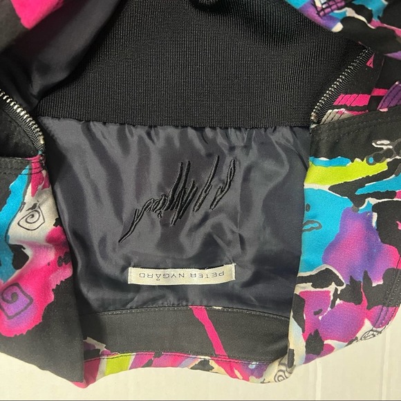 Peter Nygard Women's Black/Multi Abstract Full Zip Jacket - Picture 6 of 8